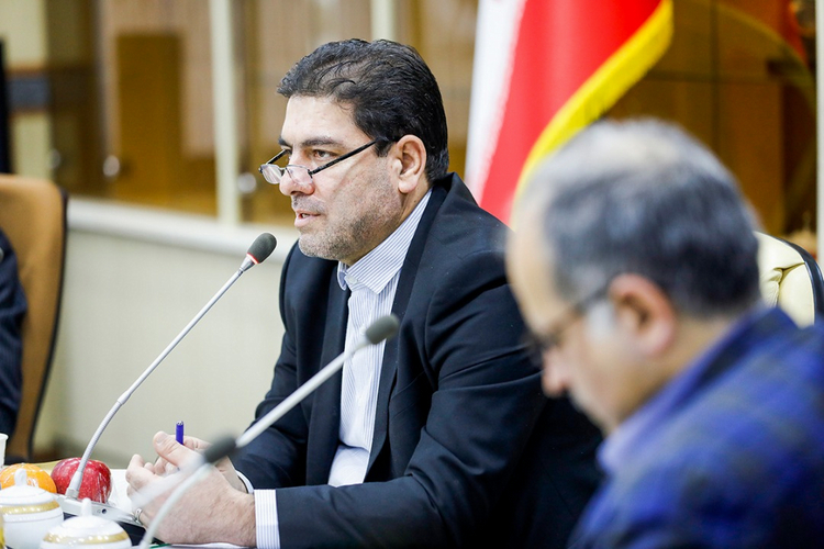 ورود جدی هلال احمر به حوزه مقابله با "کرونا"/ اقدام برای واردات "تامی‌فلو"